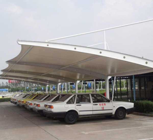 Quickly move the warehouse canopy to make warehouse operations more worry free