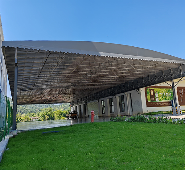 The advantages of electric retractable canopy