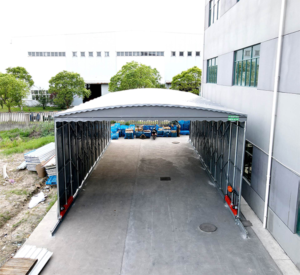 What should I do if the electric retractable canopy gets stuck?