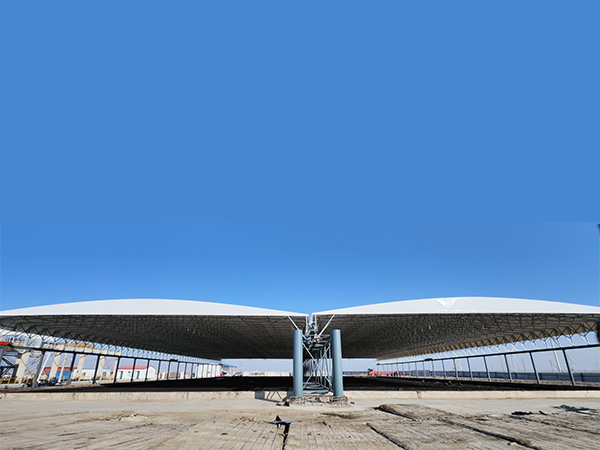 Electric retractable canopy